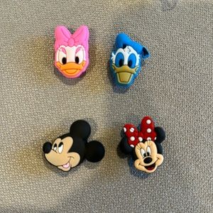 4 Disney jibbetz